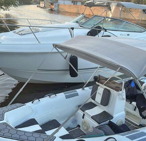 
								CHAPARRAL 30 full									