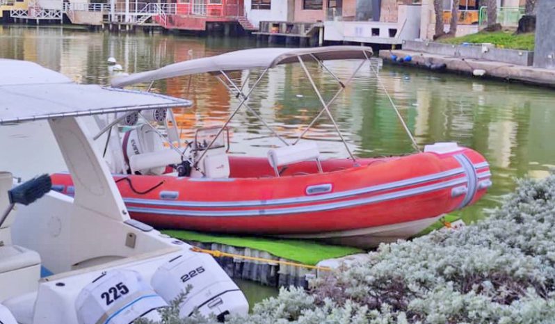 
								DINGHY CARIBE 20 full									