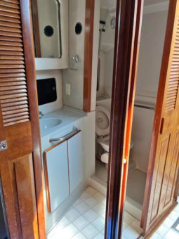 
										SEA RAY AC 38 full									