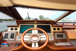 
										AZIMUT 70 full									