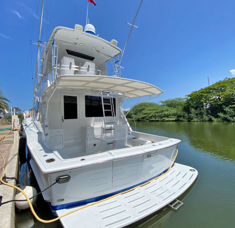 
								HATTERAS CONVERTIBLE 50 full									