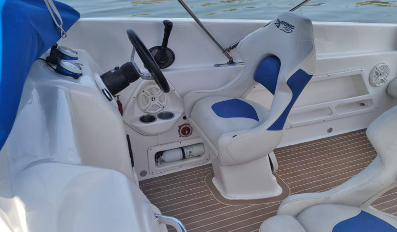 
								COMMANDER ATOMIC BOAT 24 full									