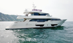 CUSTOM LINE NAVETTA 28 92