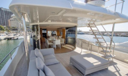 
										CUSTOM LINE NAVETTA 28 92 full									