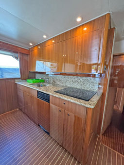 
										VIKING CONVERTIBLE 68 full									