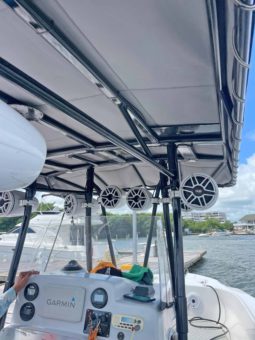 
										BOSTON WHALER 21 full									