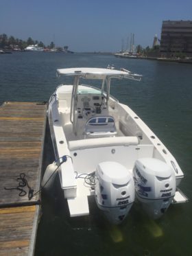 EXTREME MARINE CUDDY 30