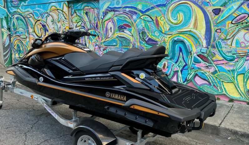 
								MOTO YAMAHA WAVE RUNNER FX LIMITED EDITION full									