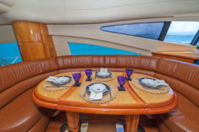 AZIMUT FLYBRIDGE 68