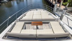 AZIMUT FLYBRIDGE 72