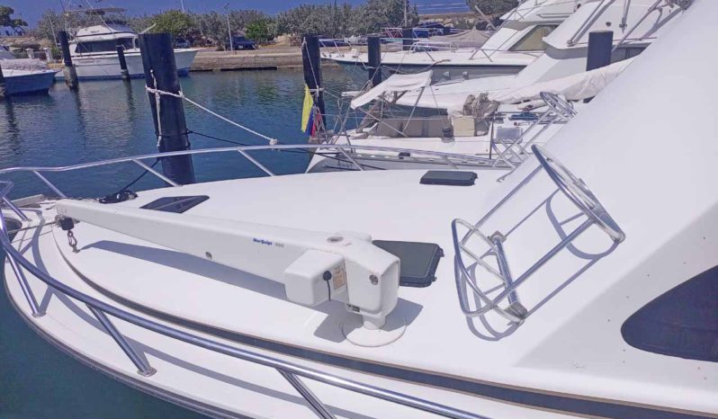 
								BERTRAM CONVERTIBLE 38 full									