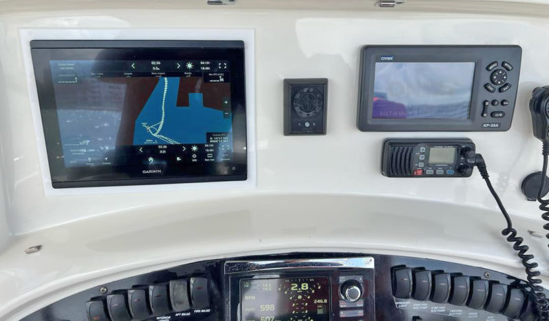 
								BOSTON WHALER 32 full									
