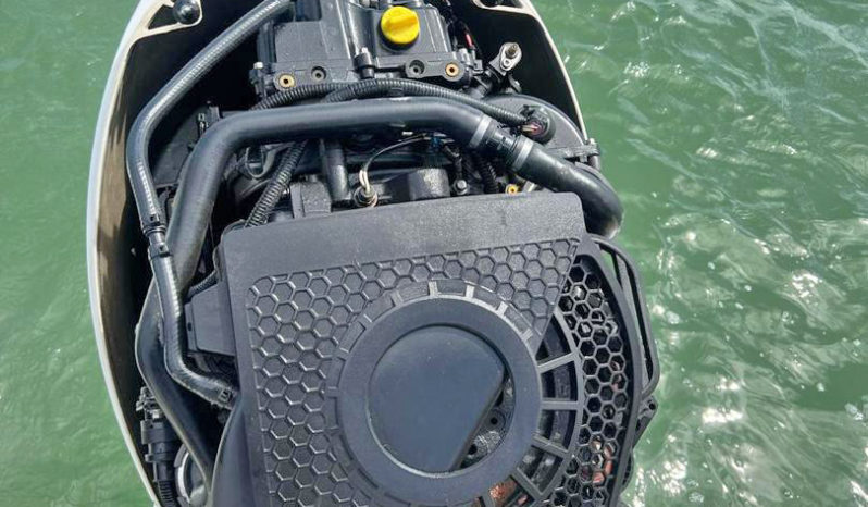 
								BOSTON WHALER 32 full									