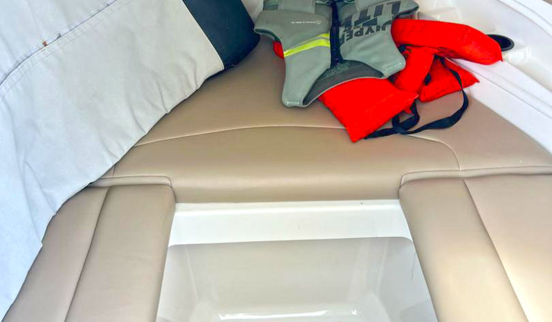
								BOSTON WHALER 32 full									