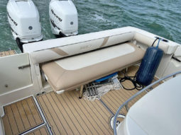 
										BOSTON WHALER 32 full									