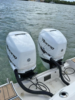 
										BOSTON WHALER 32 full									
