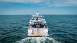 
										OCEANCO RAISED PILOTHOUSE 126 full									