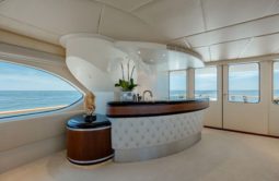 
										OCEANCO RAISED PILOTHOUSE 126 full									