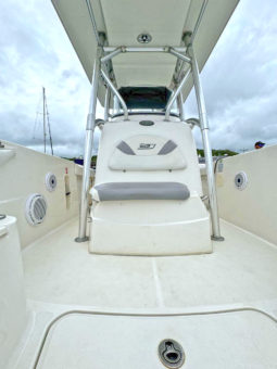 BOSTON WHALER OUTRAGE 28