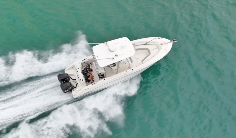 
								BOSTON WHALER OUTRAGE 28 full									