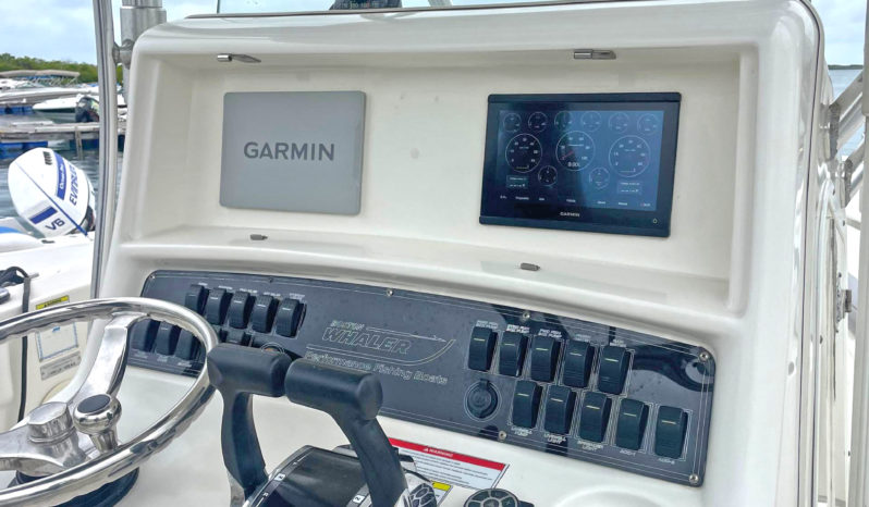 
								BOSTON WHALER OUTRAGE 28 full									