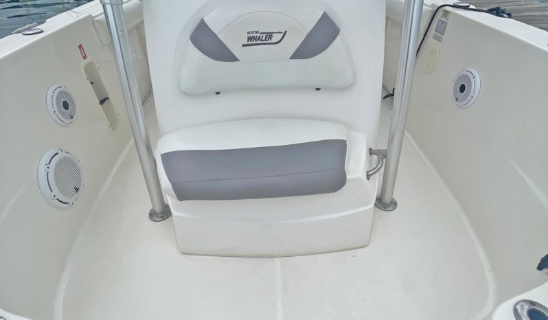 
								BOSTON WHALER OUTRAGE 28 full									