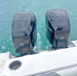 
										BOSTON WHALER OUTRAGE 28 full									