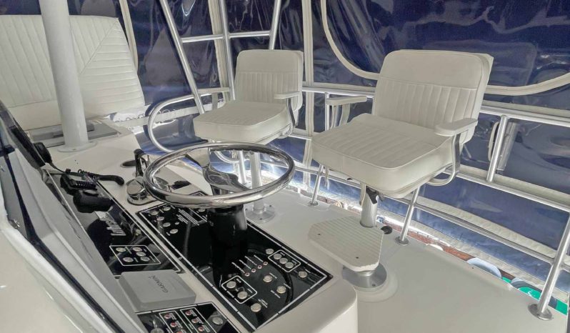 
								LUHRS 41 full									
