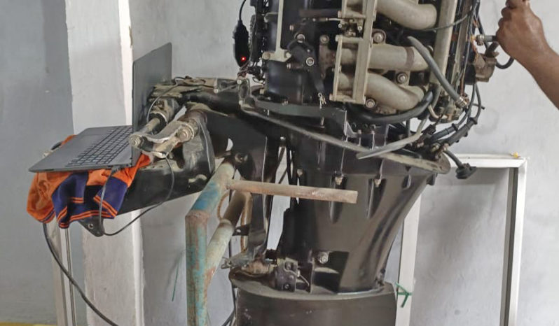 
								RUBHER MARINE 32 full									