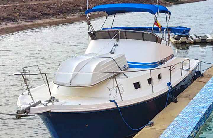 
								ALBIN 32 full									