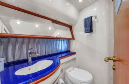 
										AZIMUT E 65 full									