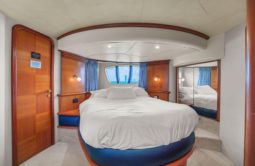 
										AZIMUT E 65 full									