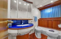 
										AZIMUT E 65 full									