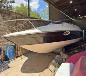 BAYLINER CAPRI CUDDY 23