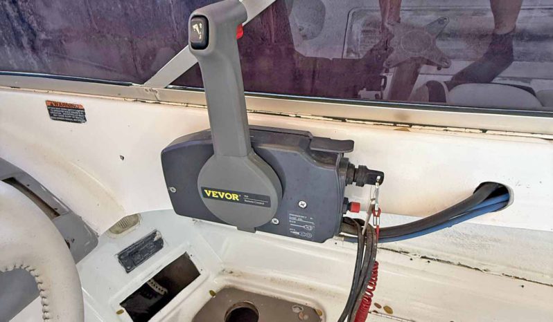 
								BAYLINER CAPRI CUDDY 23 full									