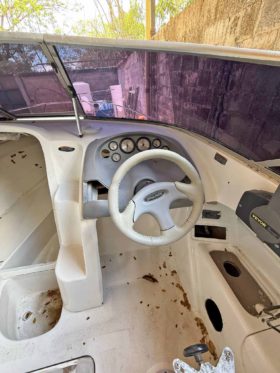 BAYLINER CAPRI CUDDY 23