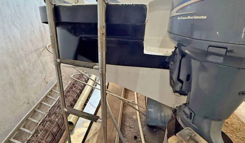 
								BAYLINER CAPRI CUDDY 23 full									