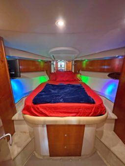 
										CRUISERS YACHTS 447 44 full									