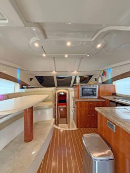 
										CRUISERS YACHTS 447 44 full									