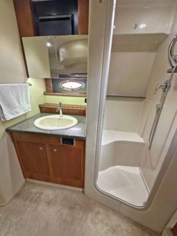 
										CRUISERS YACHTS 460 46.9 full									