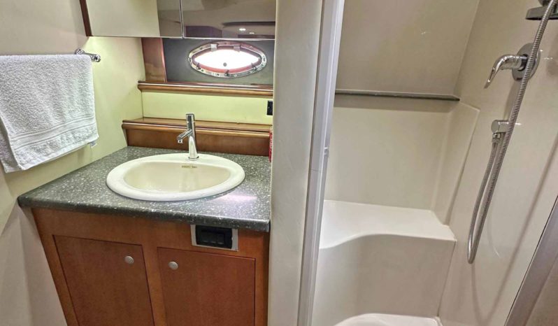 
								CRUISERS YACHTS 460 46.9 full									