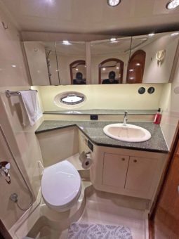 
										CRUISERS YACHTS 460 46.9 full									