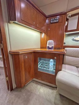 
										CRUISERS YACHTS 460 46.9 full									