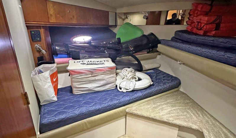
								CRUISERS YACHTS 460 46.9 full									