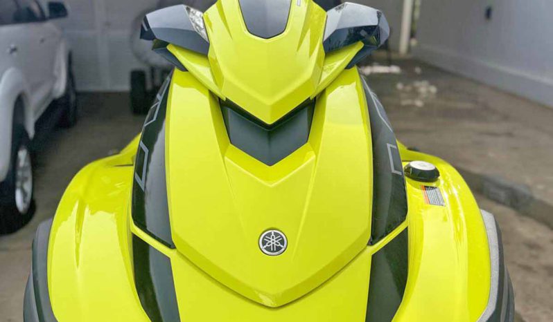 
								MOTO YAMAHA VX full									