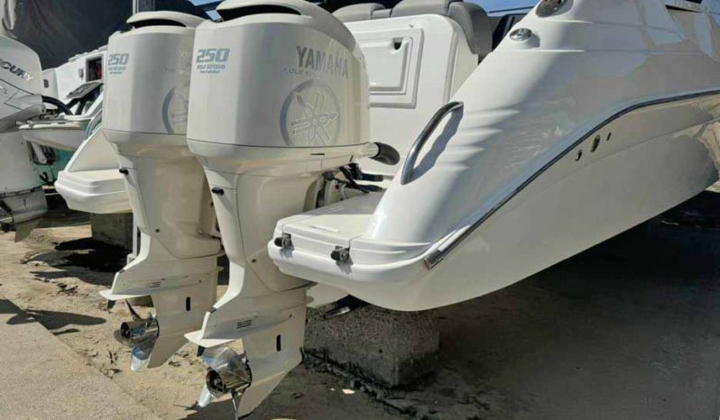
								PAREJA YAMAHA FOUR STROKE 250HP full									