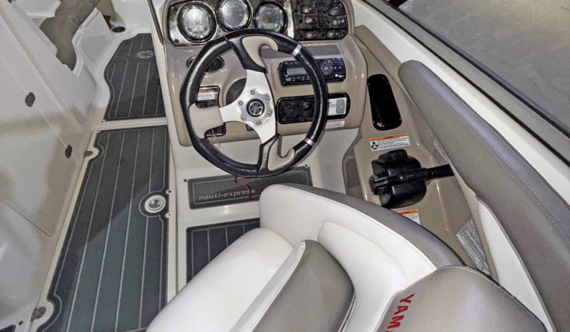 
								YAMAHA LIMITED 242 full									