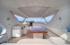 AZIMUT FLYBRIDGE 64