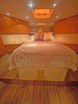 
										HATTERAS CONVERTIBLE 60 full									
