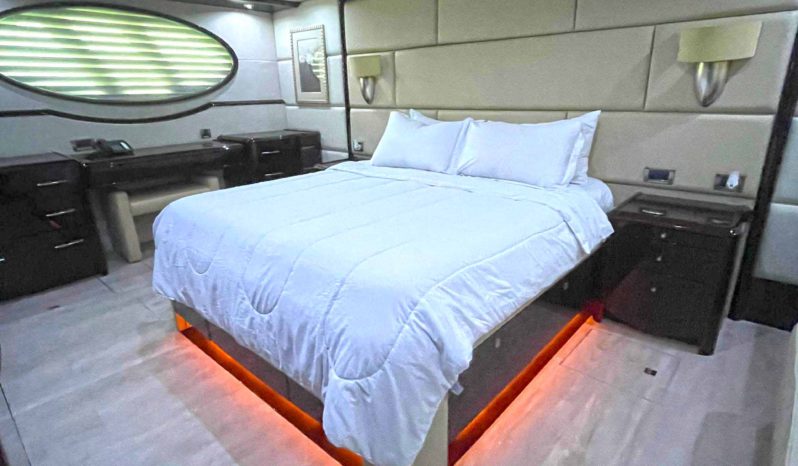 
								LAZZARA CMY 84 full									